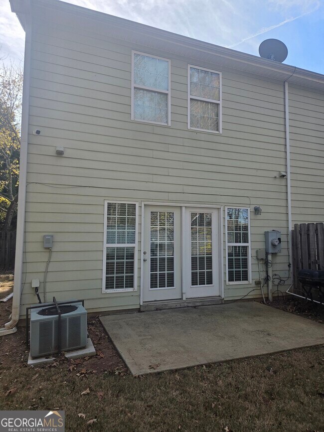 Building Photo - 4303 High Park Ln