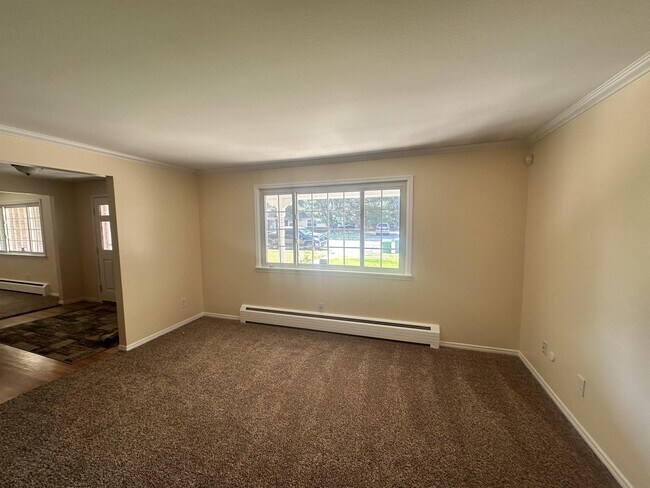 Building Photo - 5621 W Lakeridge Rd