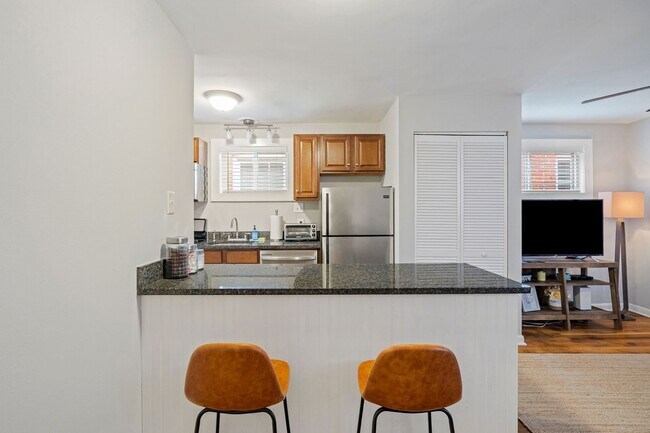 Building Photo - 3018 Park Ave