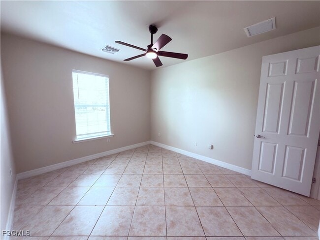 Building Photo - 4954 Iron Horse Way