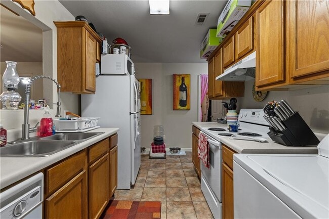 Building Photo - 258 Graystone Cir