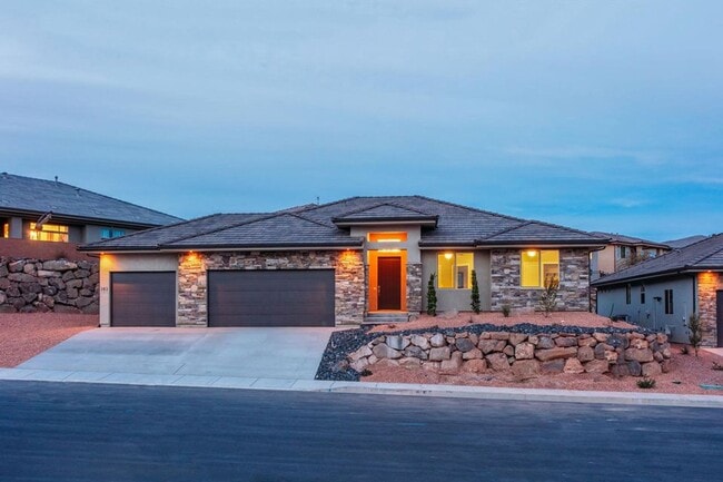 Primary Photo - Dog Friendly Home in Gated Community!
