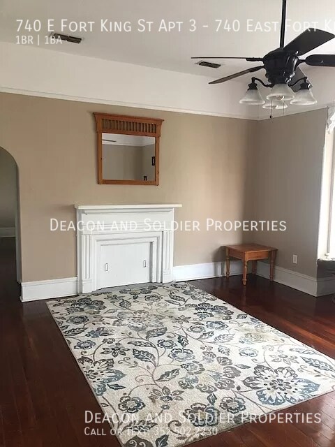 Building Photo - 740 E Fort King St