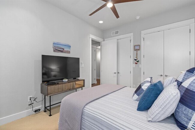 Building Photo - 1101 Ivean Pearson Rd