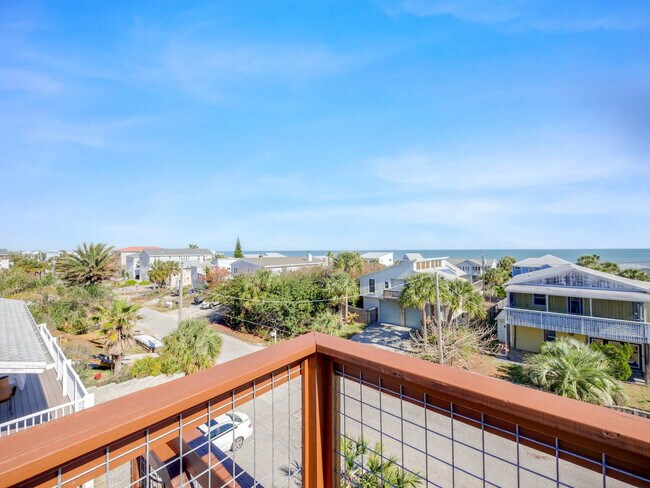 Building Photo - 5537 Pelican Way