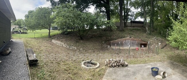 Building Photo - 2911 Davis St SE