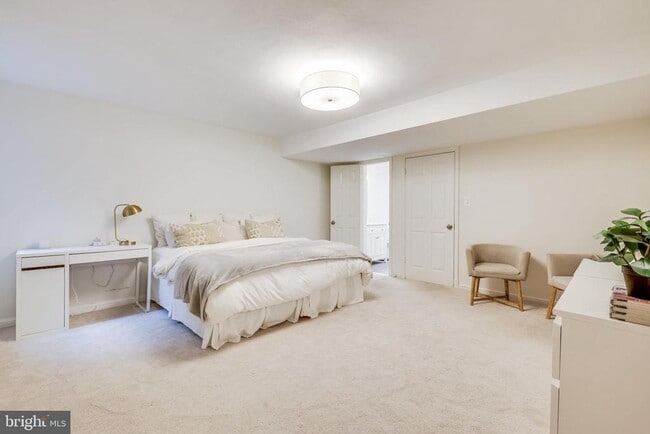 Building Photo - 6305 Dunaway Ct