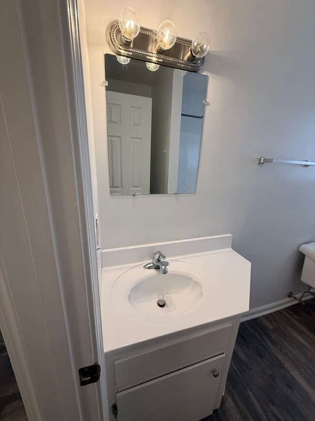 Building Photo - 111/113 Vintage Ct