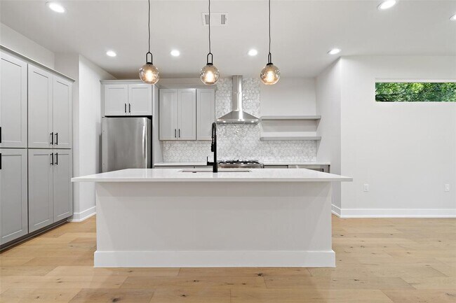 Building Photo - 5109 Stone Gate Dr