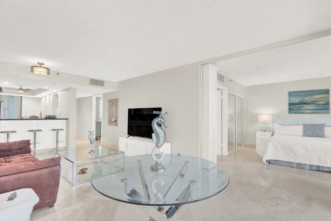 Building Photo - 2687 N Ocean Blvd