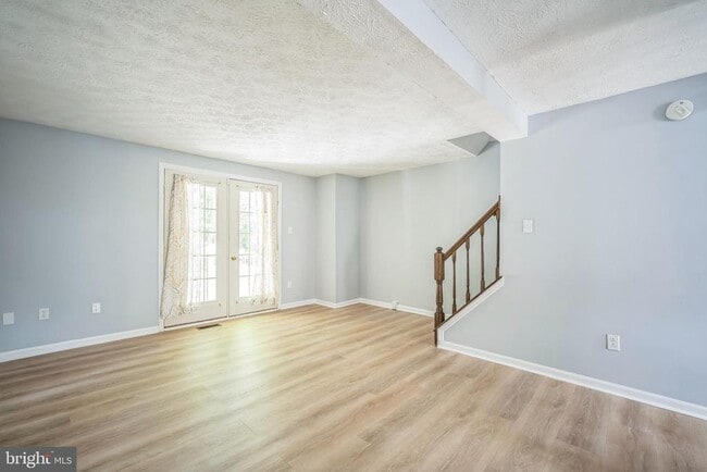 Building Photo - 1613 Fieldthorn Dr