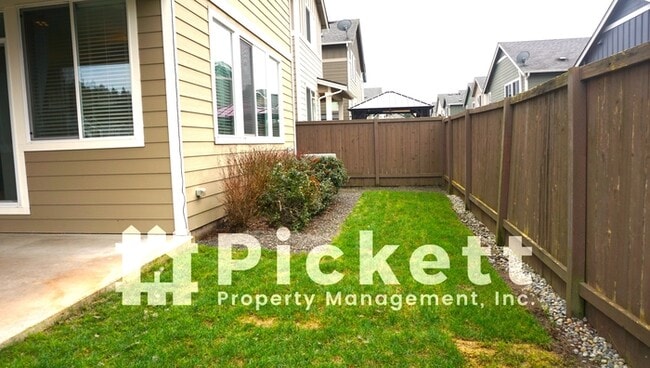 Building Photo - Original Model Home in Freestone at Bayside