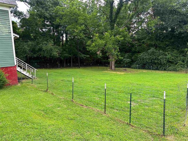 Building Photo - 123 Hillcrest St