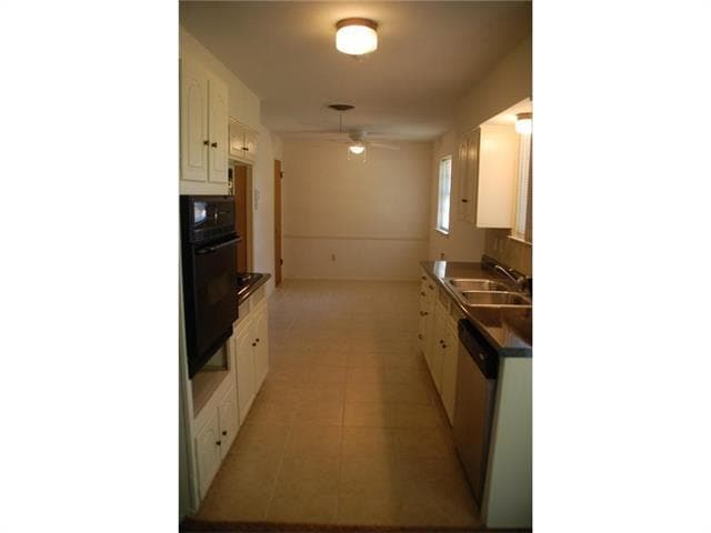 Building Photo - 409 Wilshire Dr