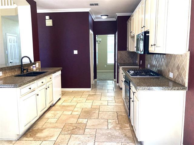 Building Photo - 630 Waterview Dr