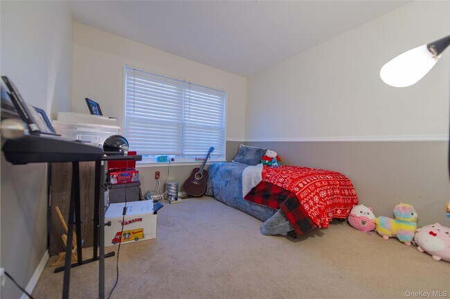 Building Photo - 87 Kensington Way