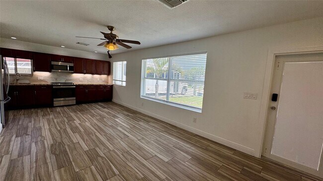 Building Photo - $2,950MONTHLY;3120 SW 35TH AVE WEST PARK, ...