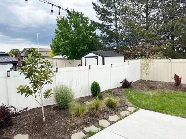 Building Photo - 11391 Mapleside Ln