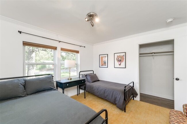 Building Photo - 5323 Downs Dr