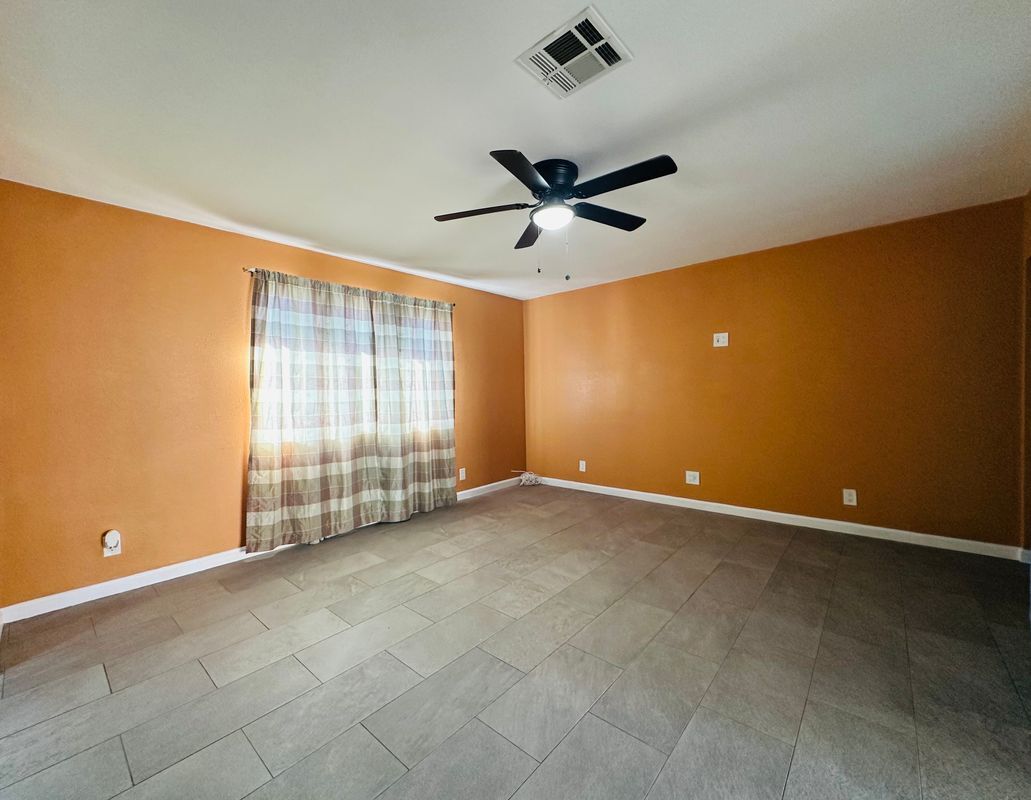 Building Photo - 761 N L St