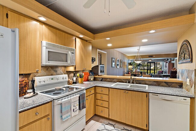 Building Photo - 701 Seafarer Cir