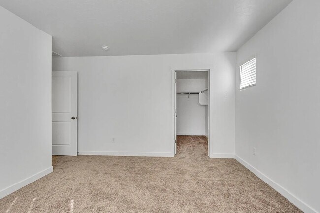 Building Photo - 597 N Scuttlebutt Ln