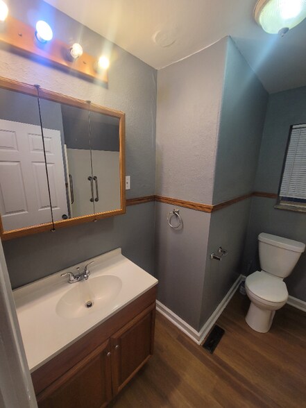 Building Photo - 1068 Willow Dr