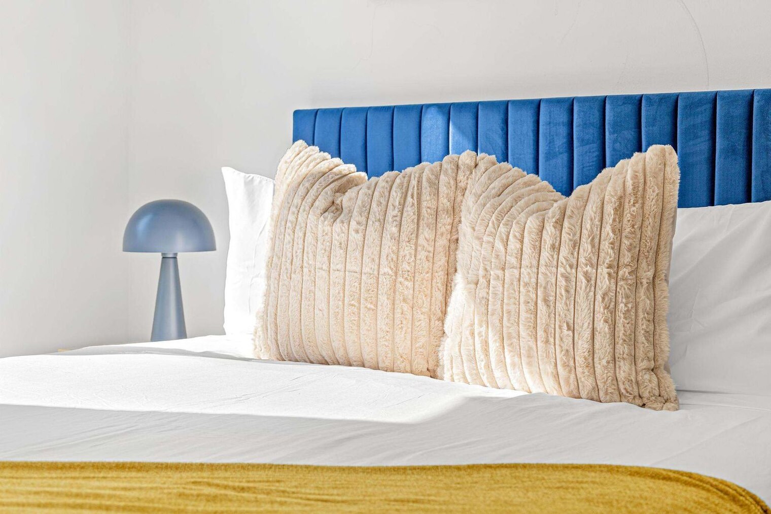 Building Photo - 334 NE 2nd St