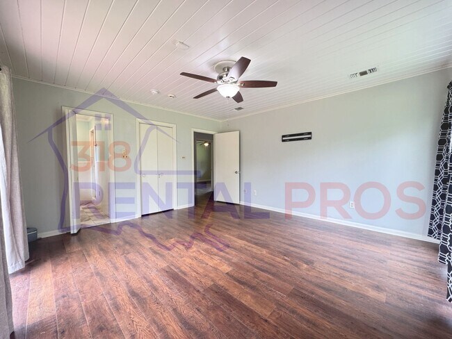 Building Photo - 3 Bed, 2 Bath Home in Ruston