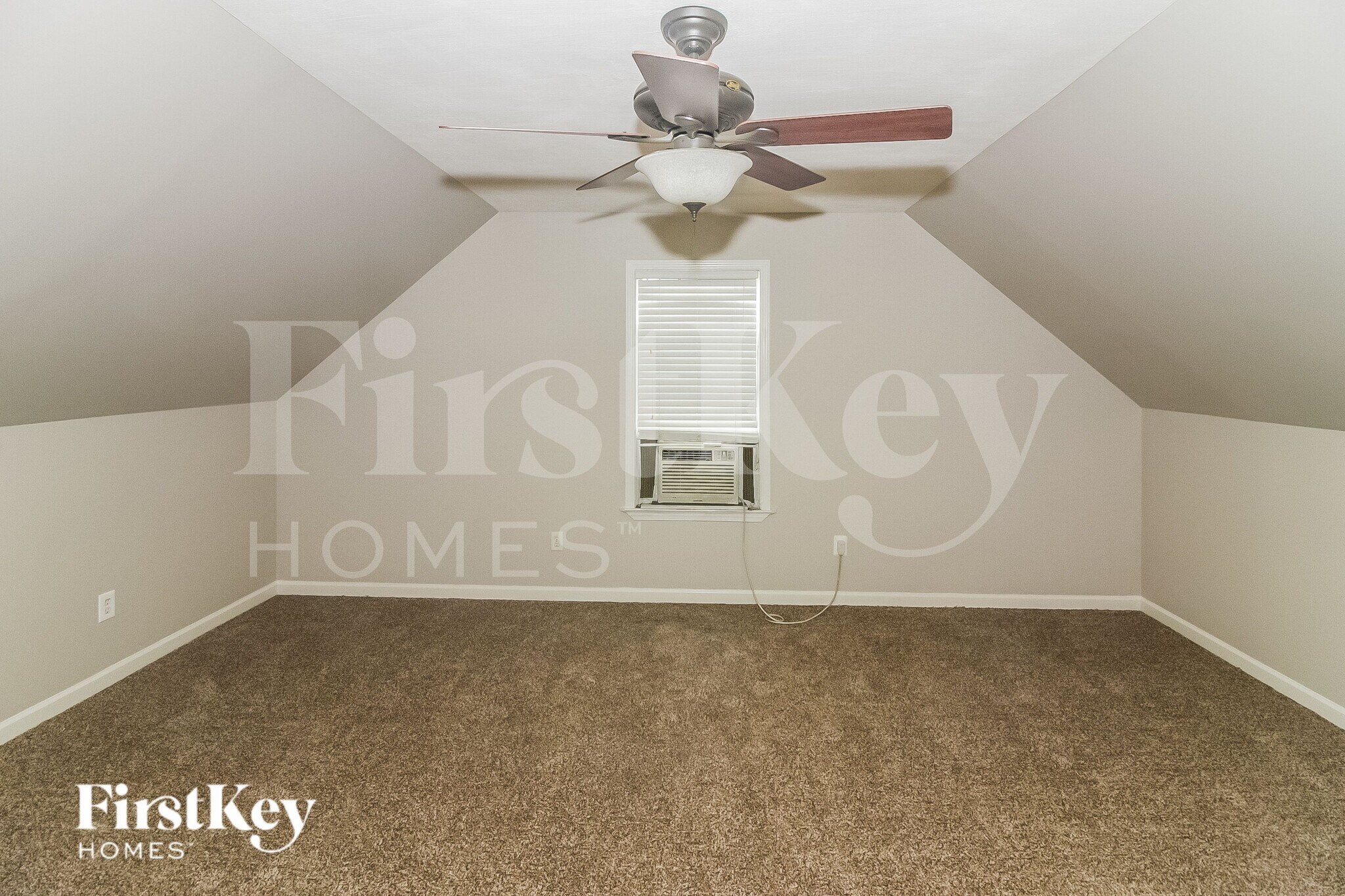 Building Photo - 11626 Millwind Dr