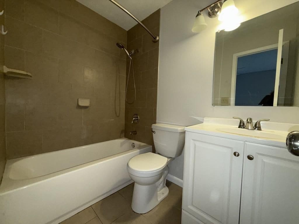 Building Photo - 1509 Kilmuir Way