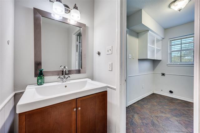 Building Photo - 3227 Rolling Knoll Dr