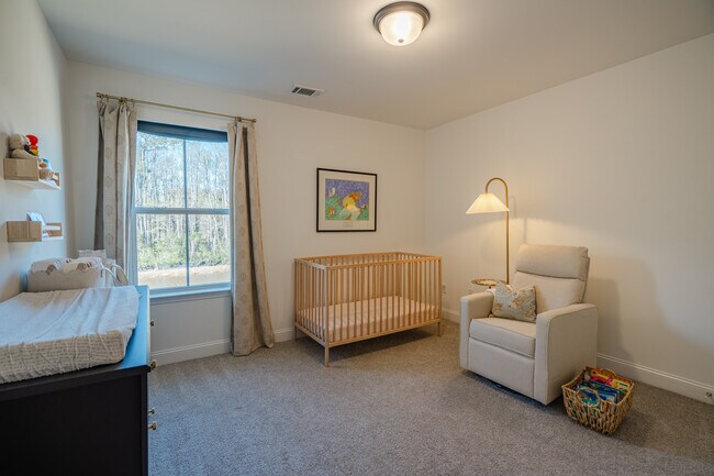 Building Photo - 63 Buckingham Dr