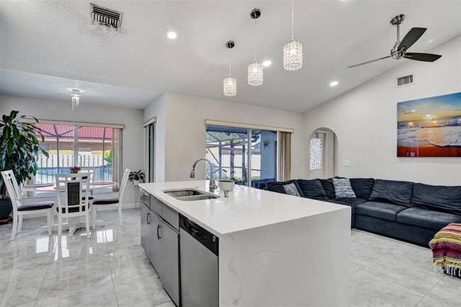 Building Photo - 7909 NW 19th St