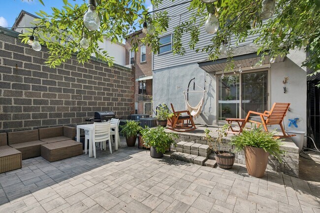 Building Photo - 94 Leonard St