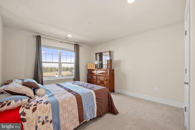 Building Photo - 1281 Backbone Wy