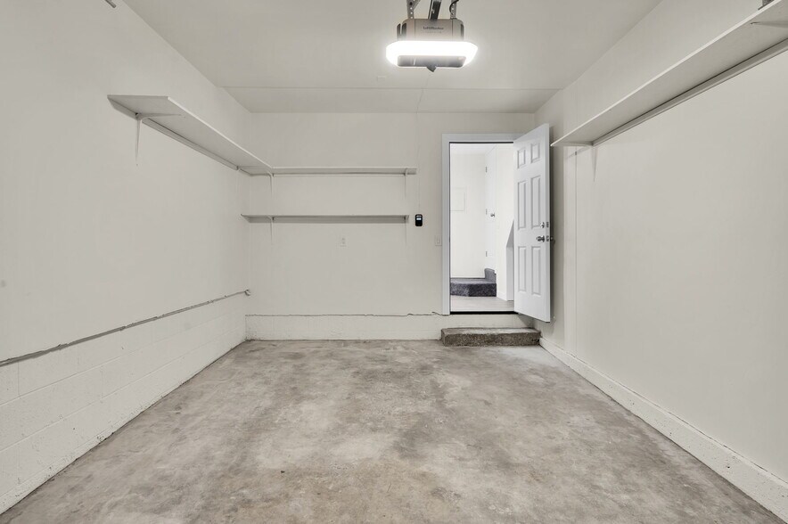 Building Photo - 3926 60th St