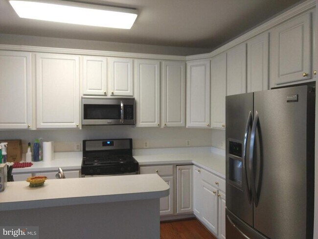 Building Photo - 46164 Aisquith Terrace
