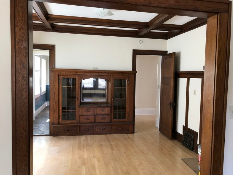 built in cabinets - 2473 N Frederick Ave