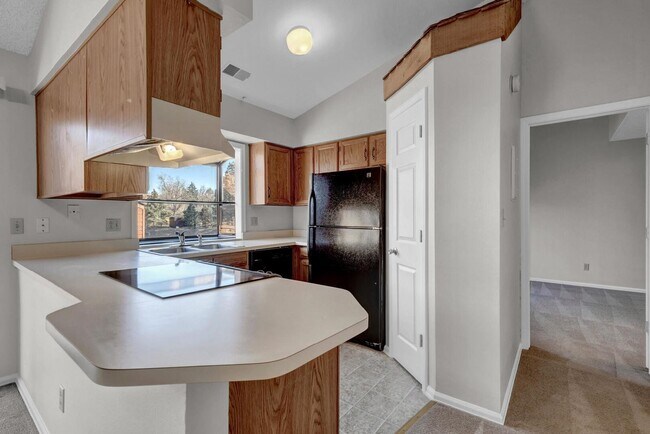 Building Photo - "Charming 2-Bedroom Townhouse in Colorado ...