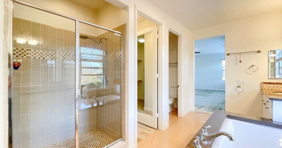 Building Photo - 148 Willowbend