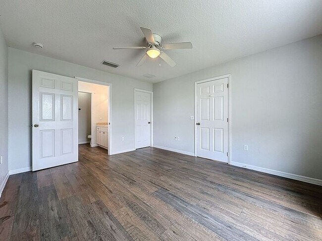 Building Photo - Great Home in Village 7 Poinciana
