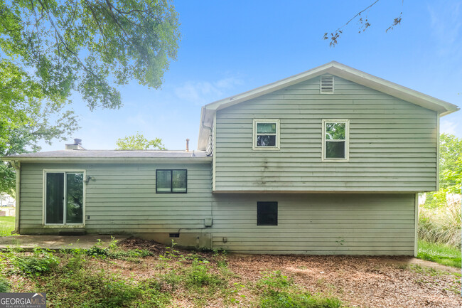 Building Photo - 2434 Wood Meadows Dr
