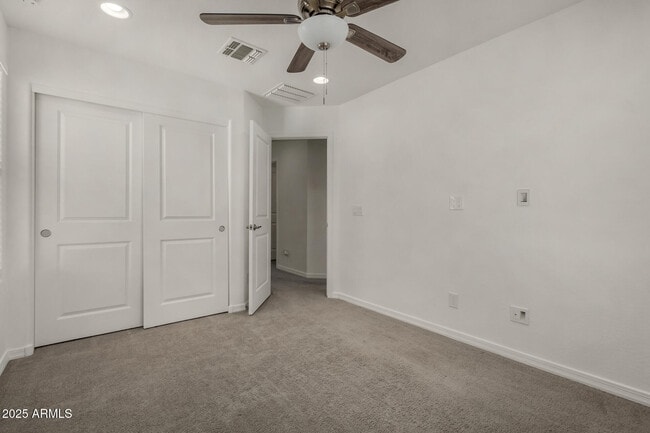 Building Photo - 15142 W Sherman St