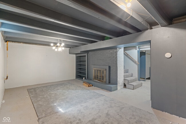 Building Photo - 6380 Hazelwood Ave