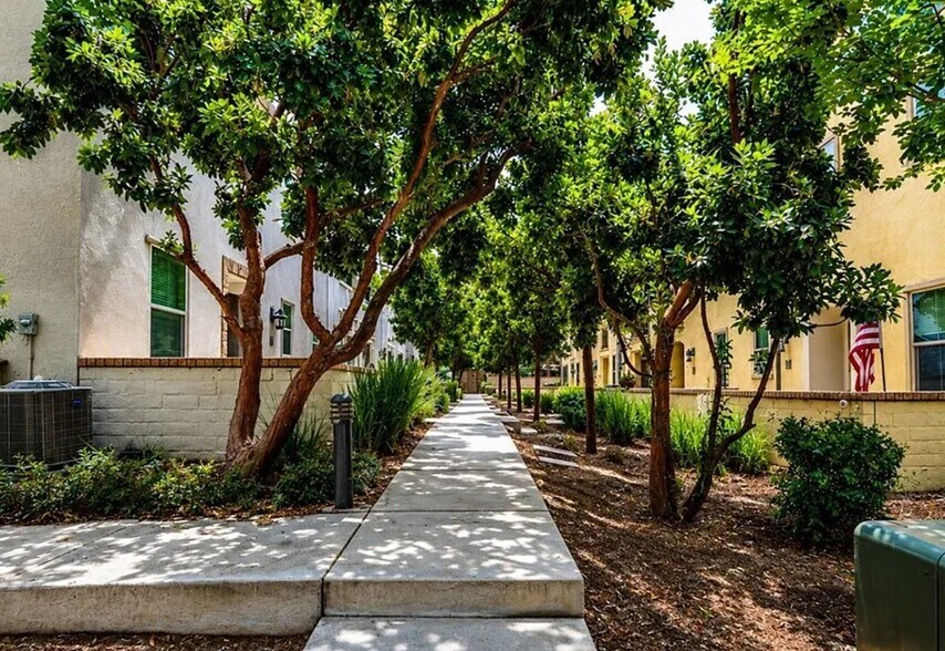 walkways - 3210 E Yountville Dr