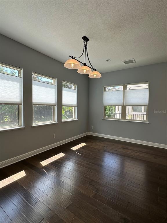 Building Photo - 15702 Shorebird Ln