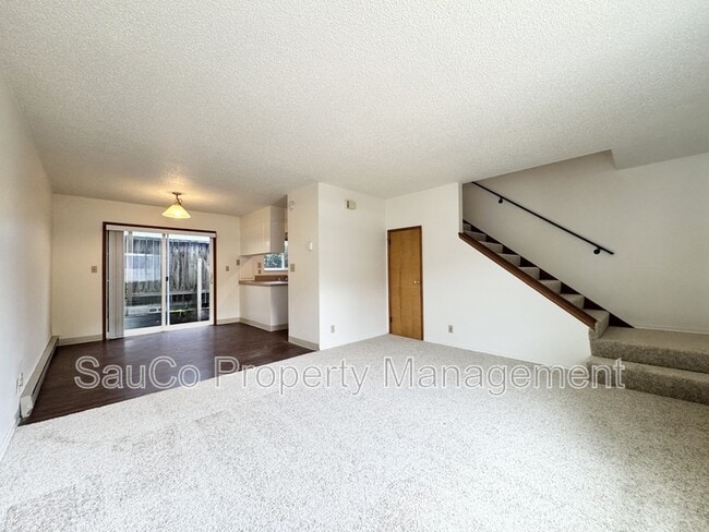 Building Photo - 538 S Nebraska St