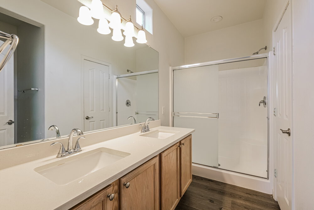 Building Photo - 11722 W Lincoln St