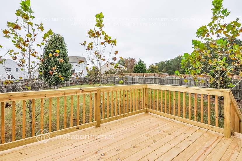 Building Photo - 12 Woodcreek Ln